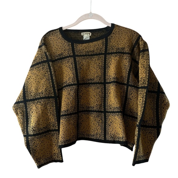 Vintage In Mind Wool Knit Sweater with geometric design